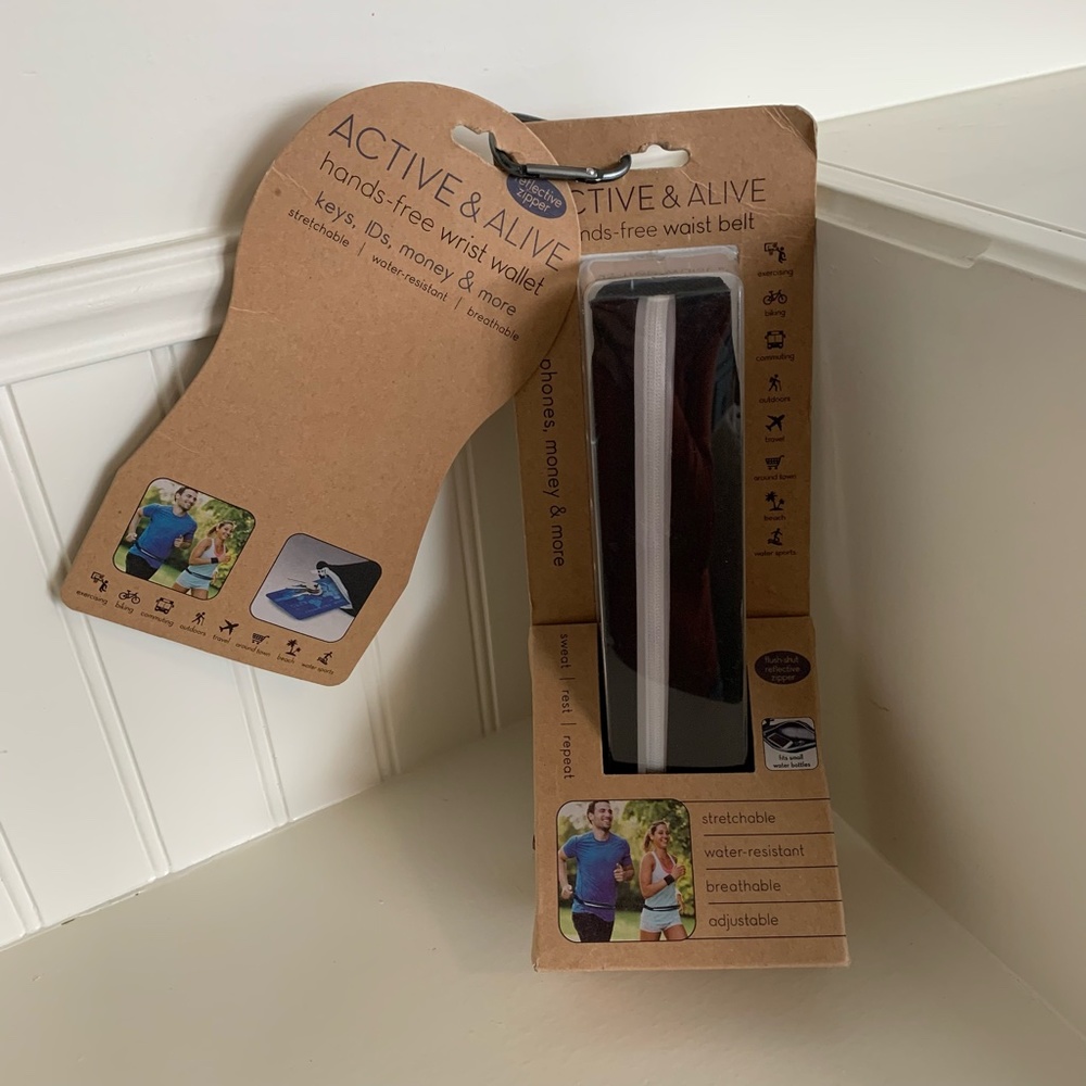 ACTIVE & ALIVE Hands Free Waist Belt.  New with tags. Black.